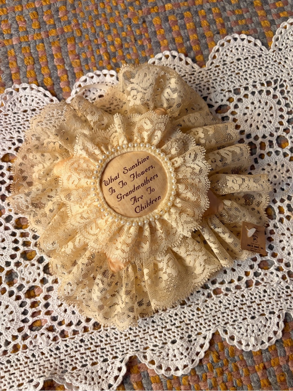 💖🌸✨ Vintage 1980s “Grandmothers” Hanging Pillow ✨🌸💖